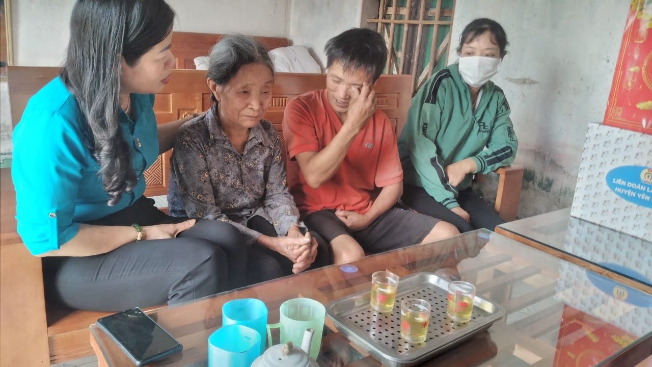 Giúp người lao động, không phải chỉ đưa họ Giúp người lao động, không phải chỉ đưa họ