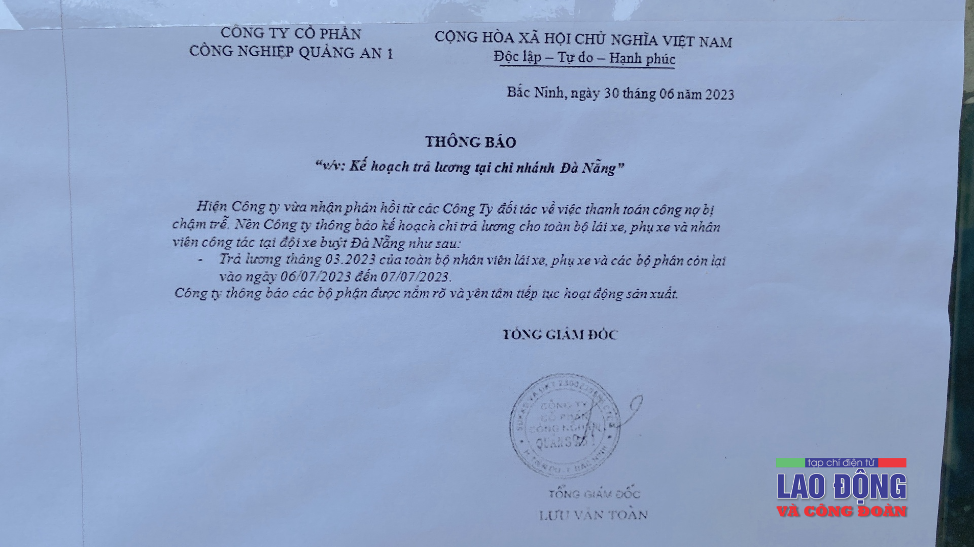 Công ty Quảng An 1 thất hứa việc trả lương với người lao động, xe buýt đứng bánh 8 ngày Công ty Quảng An 1 thất hứa việc trả lương với người lao động, xe buýt đứng bánh 8 ngày
