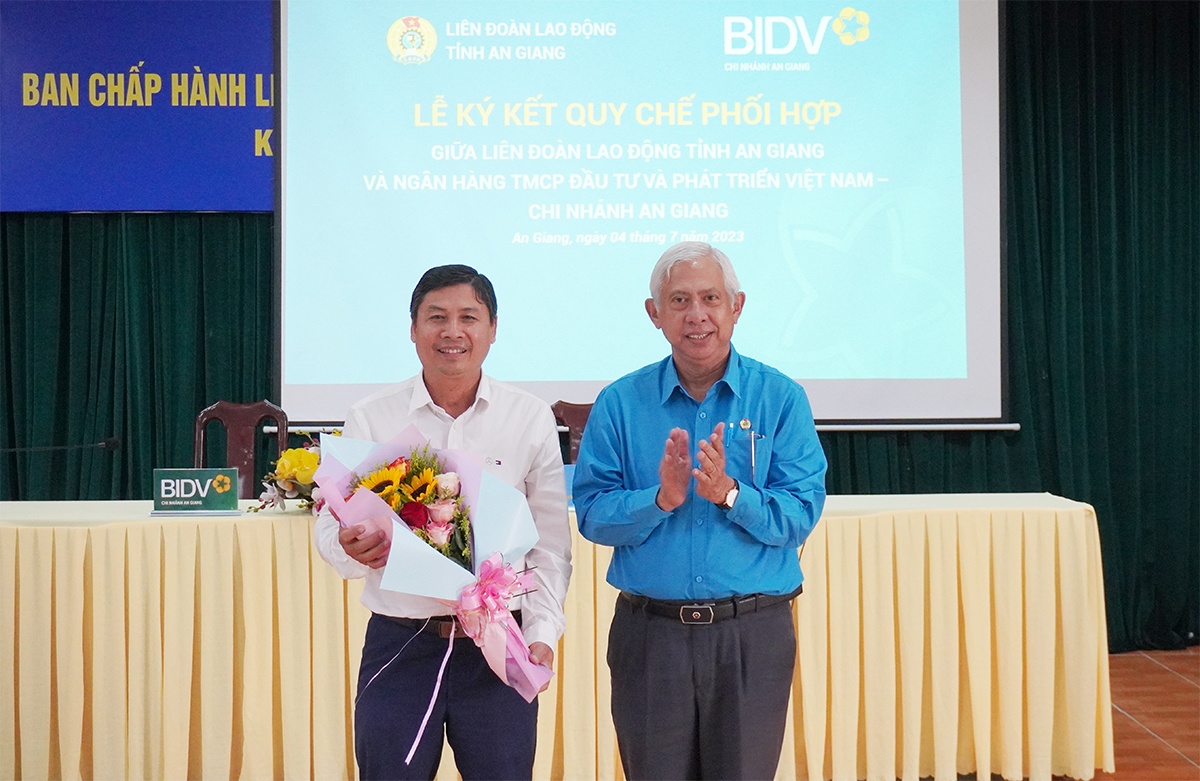 Bài 12: Các cấp công đoàn An Giang: Tất cả vì người lao động Bài 12: Các cấp công đoàn An Giang: Tất cả vì người lao động