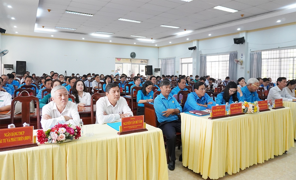 Bài 12: Các cấp công đoàn An Giang: Tất cả vì người lao động Bài 12: Các cấp công đoàn An Giang: Tất cả vì người lao động