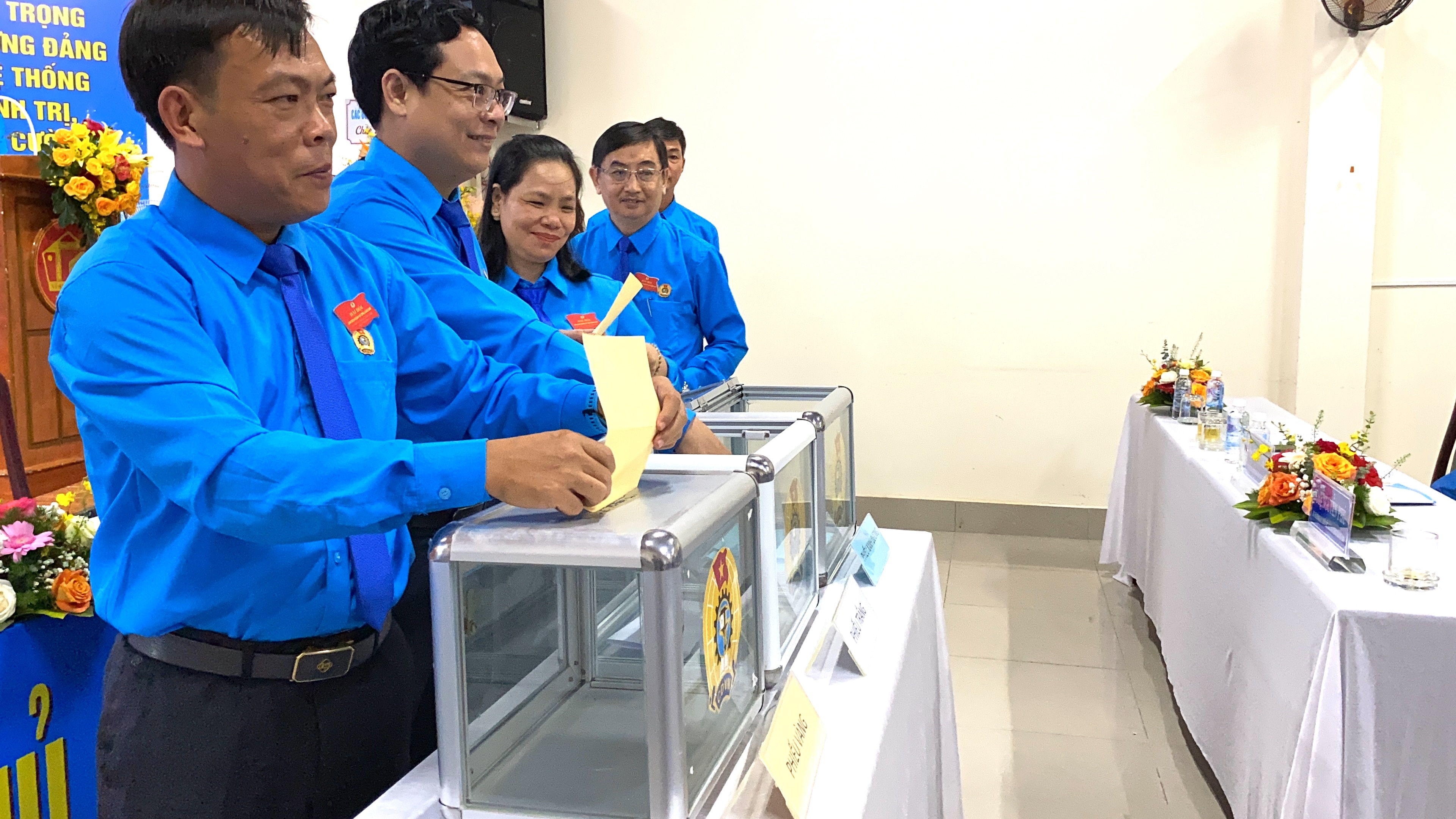 Đồng chí Ngô Ngọc Hùng tái đắc cử Chủ tịch Công đoàn ngành Xây dựng Quảng Nam Đồng chí Ngô Ngọc Hùng tái đắc cử Chủ tịch Công đoàn ngành Xây dựng Quảng Nam