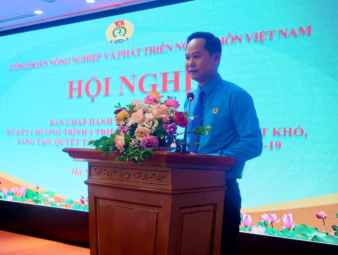 Cán bộ, ĐV Công đoàn Nông nghiệp và PTNT Việt Nam thi đua hoàn thành xuất sắc nhiệm vụ Cán bộ, ĐV Công đoàn Nông nghiệp và PTNT Việt Nam thi đua hoàn thành xuất sắc nhiệm vụ