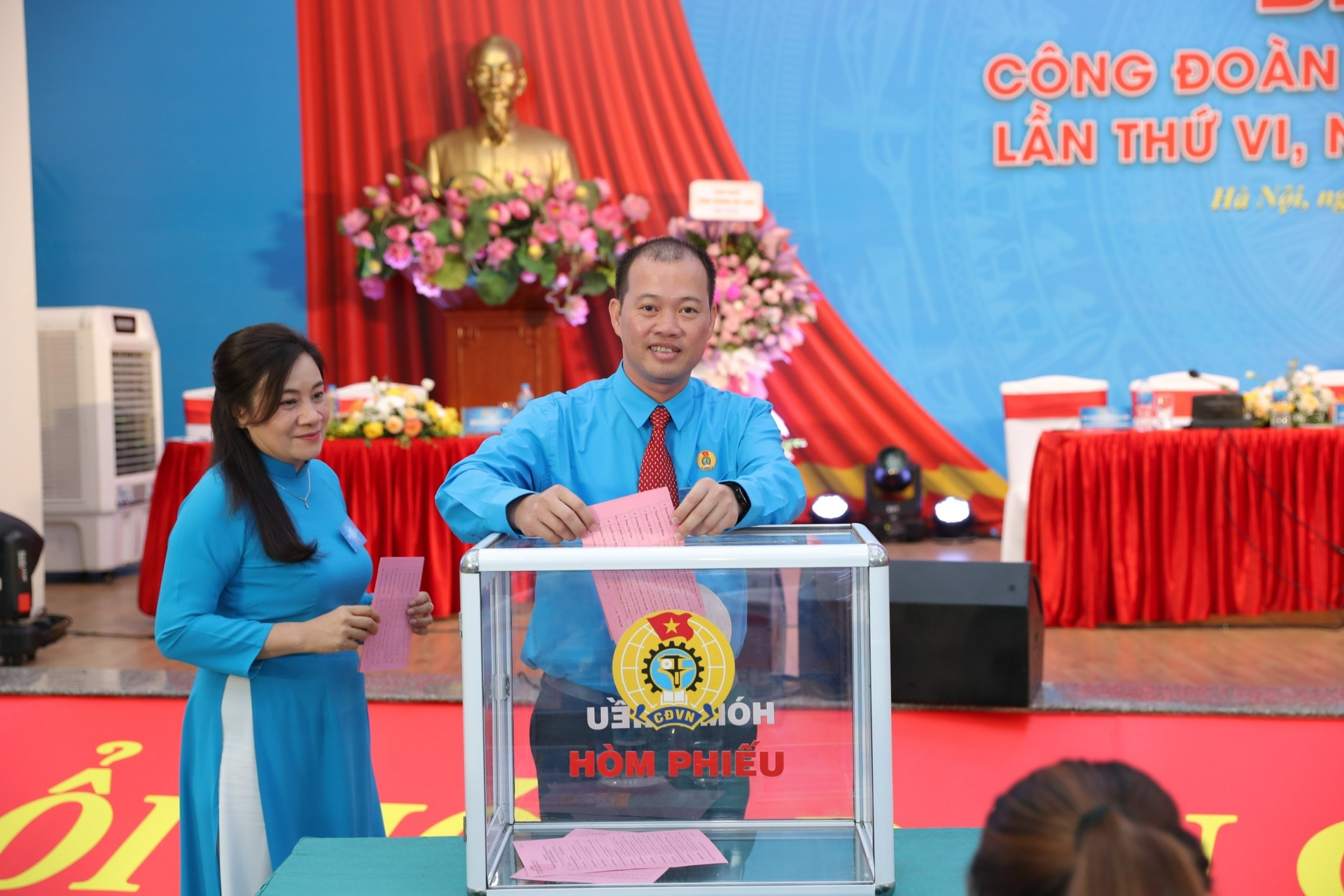 Công đoàn Xăng dầu Việt Nam: Sẵn sàng cho một nhiệm kỳ nhiều đột phá Công đoàn Xăng dầu Việt Nam: Sẵn sàng cho một nhiệm kỳ nhiều đột phá