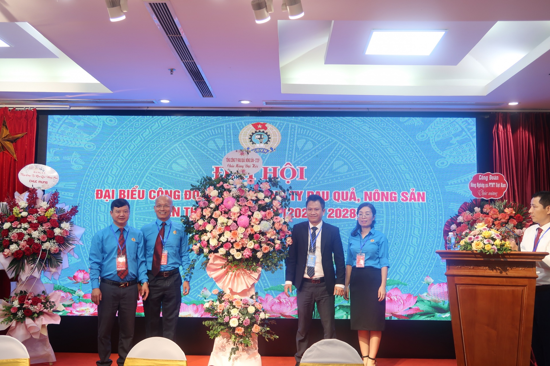Khắc phục khó khăn, thiết thực chăm lo, bảo vệ NLĐ và đồng hành cùng doanh nghiệp