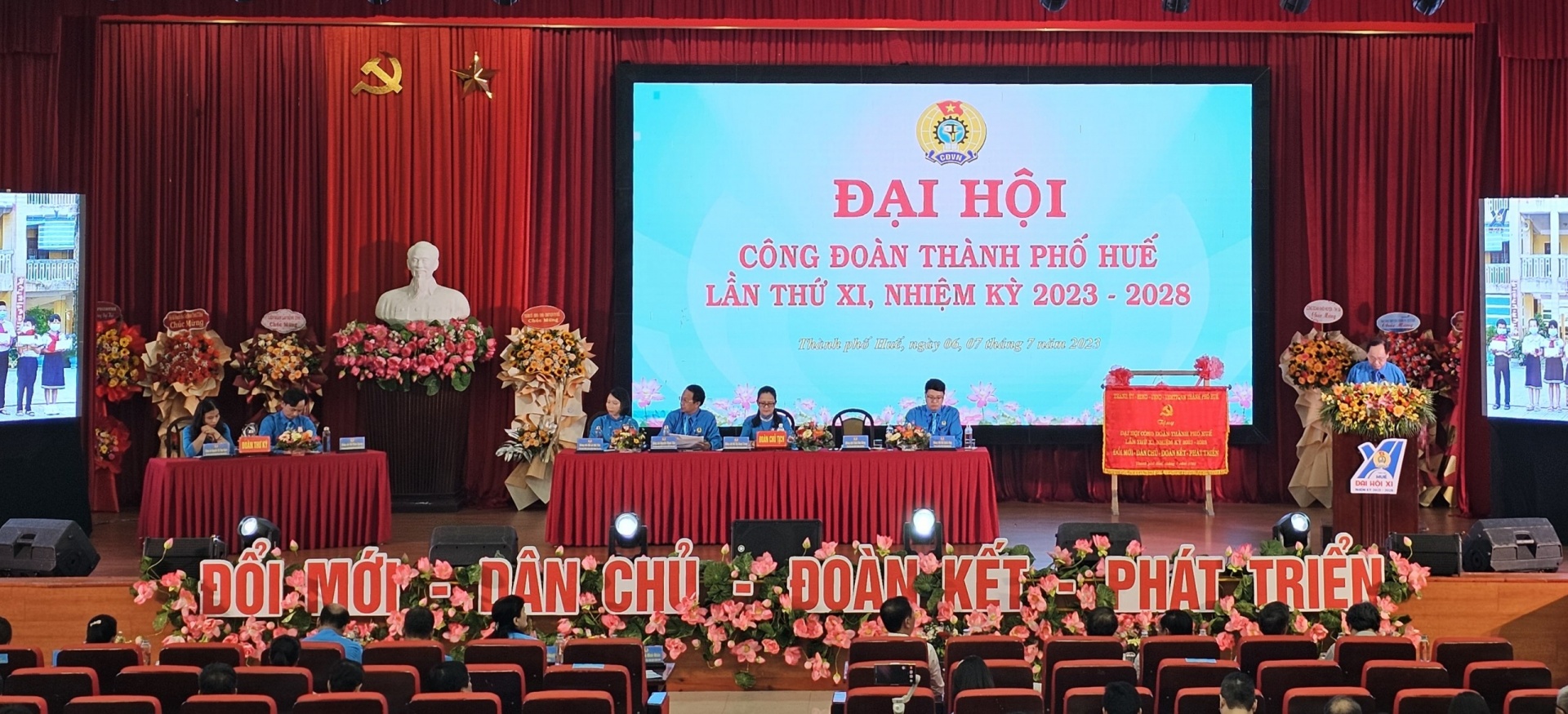 Công đoàn TP. Huế: Nhiệm kỳ mới hướng về cơ sở, đặt lợi ích đoàn viên lên hàng đầu Công đoàn TP. Huế: Nhiệm kỳ mới hướng về cơ sở, đặt lợi ích đoàn viên lên hàng đầu