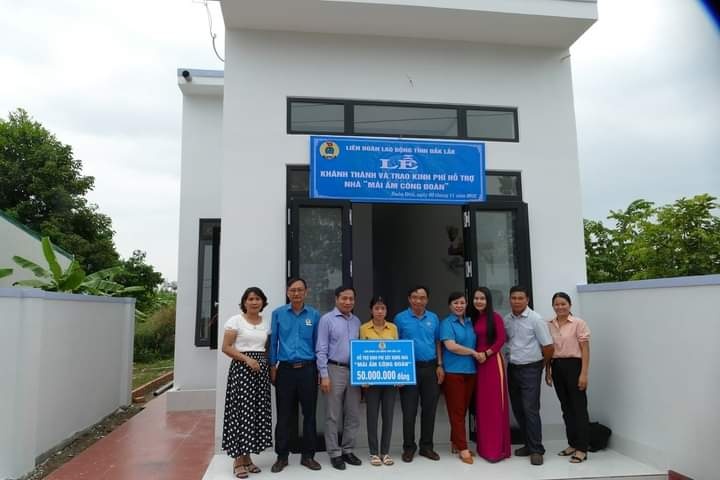 Hơn 30 ngàn lượt đoàn viên ở Đắk Lắk được Công đoàn thăm hỏi, tặng quà