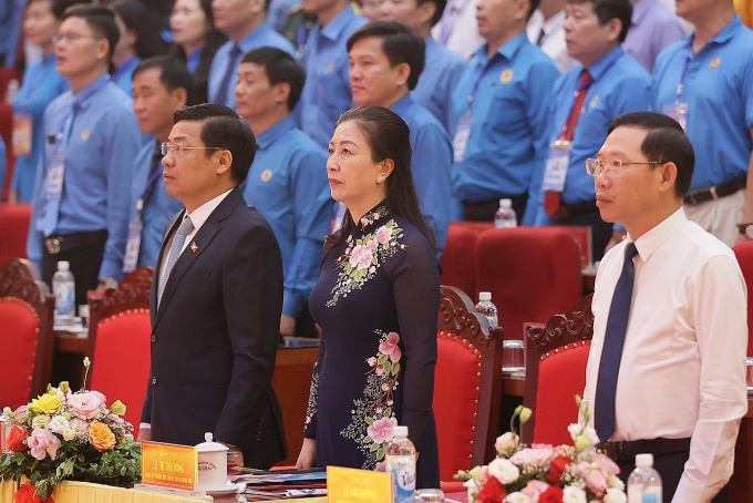 Xây dựng đội ngũ cán bộ công đoàn tâm huyết, trách nhiệm Xây dựng đội ngũ cán bộ công đoàn tâm huyết, trách nhiệm