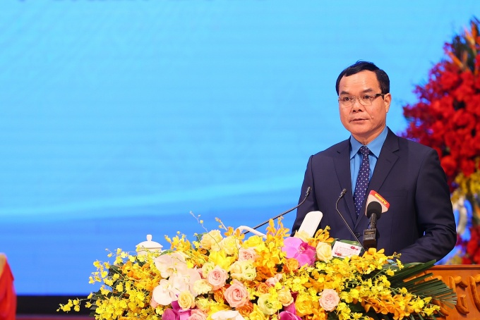 Xây dựng đội ngũ cán bộ công đoàn tâm huyết, trách nhiệm Xây dựng đội ngũ cán bộ công đoàn tâm huyết, trách nhiệm