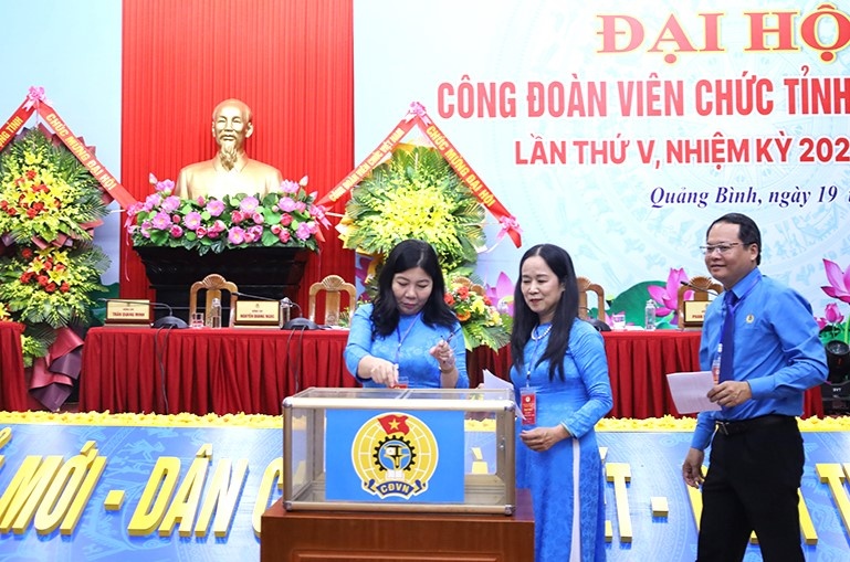 Nâng cao năng lực cán bộ công đoàn để thực hiện tốt các nhiệm vụ mới
