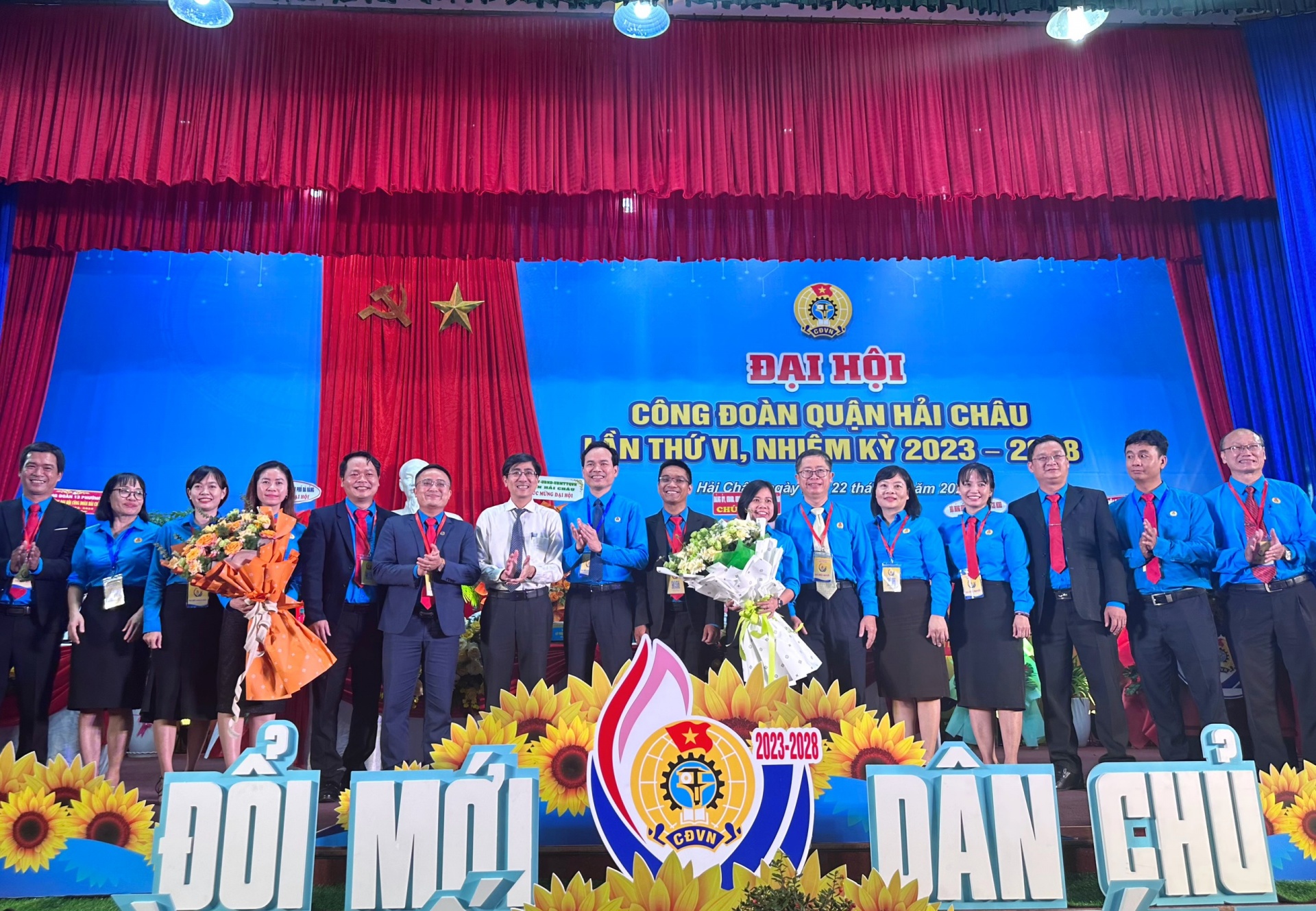 Đồng chí Lữ Trọng Phương tái đắc cử Chủ tịch LĐLĐ quận Hải Châu khóa VI Đồng chí Lữ Trọng Phương tái đắc cử Chủ tịch LĐLĐ quận Hải Châu khóa VI