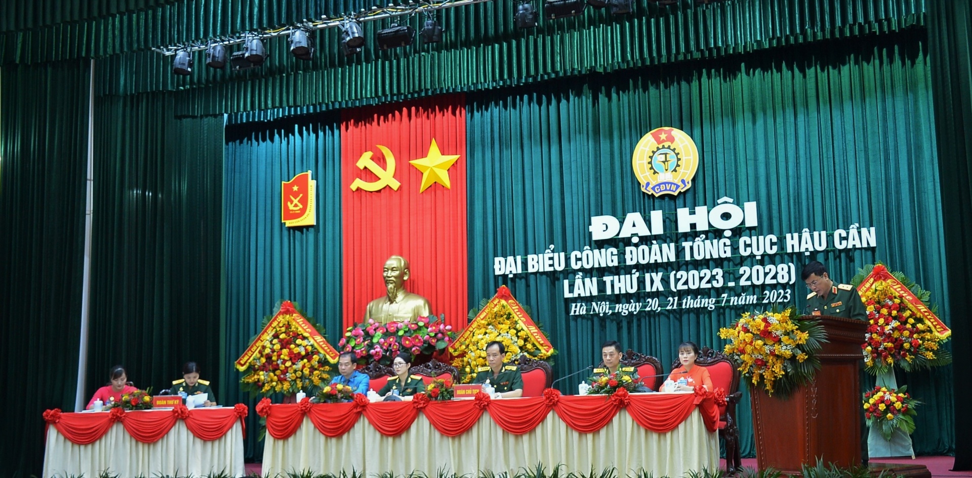Đại hội IX Công đoàn Tổng cục Hậu cần: Tận dụng thời cơ - vượt qua thách thức Đại hội IX Công đoàn Tổng cục Hậu cần: Tận dụng thời cơ - vượt qua thách thức