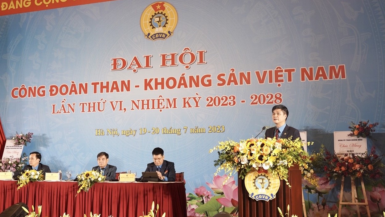 Đại hội Công đoàn TKV lần thứ VI: Thực sự “Đổi mới - Dân chủ - Đoàn kết - Phát triển” Đại hội Công đoàn TKV lần thứ VI: Thực sự “Đổi mới - Dân chủ - Đoàn kết - Phát triển”