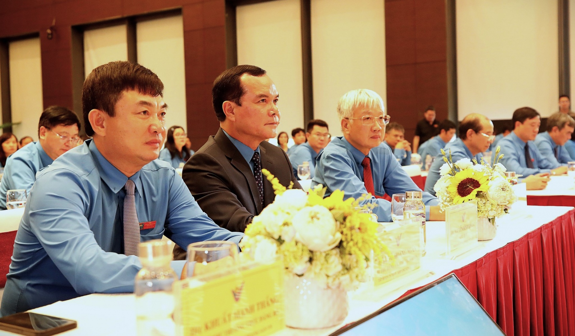 Đại hội Công đoàn TKV lần thứ VI: Thực sự “Đổi mới - Dân chủ - Đoàn kết - Phát triển” Đại hội Công đoàn TKV lần thứ VI: Thực sự “Đổi mới - Dân chủ - Đoàn kết - Phát triển”