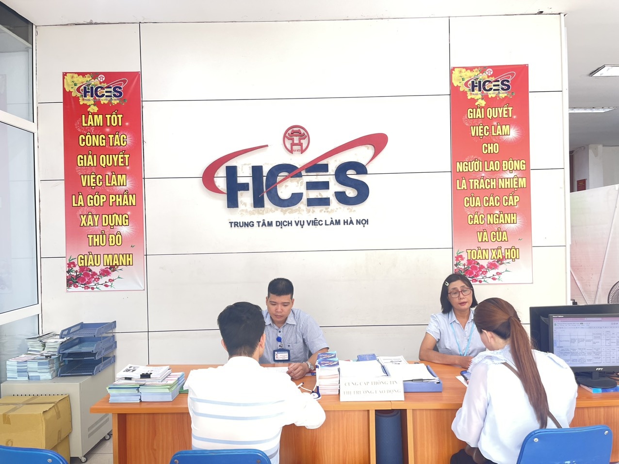Nhiều chỉ tiêu tuyển dụng tại Phiên giao dịch việc làm trực tuyến kết nối 9 tỉnh, TP Nhiều chỉ tiêu tuyển dụng tại Phiên giao dịch việc làm trực tuyến kết nối 9 tỉnh, TP