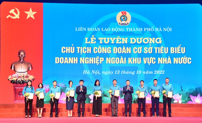 Hà Nội: Biểu dương 10 Chủ tịch Công đoàn cơ sở ngoài khu vực nhà nước Hà Nội: Biểu dương 10 chủ tịch công đoàn cơ sở ngoài khu vực nhà nước