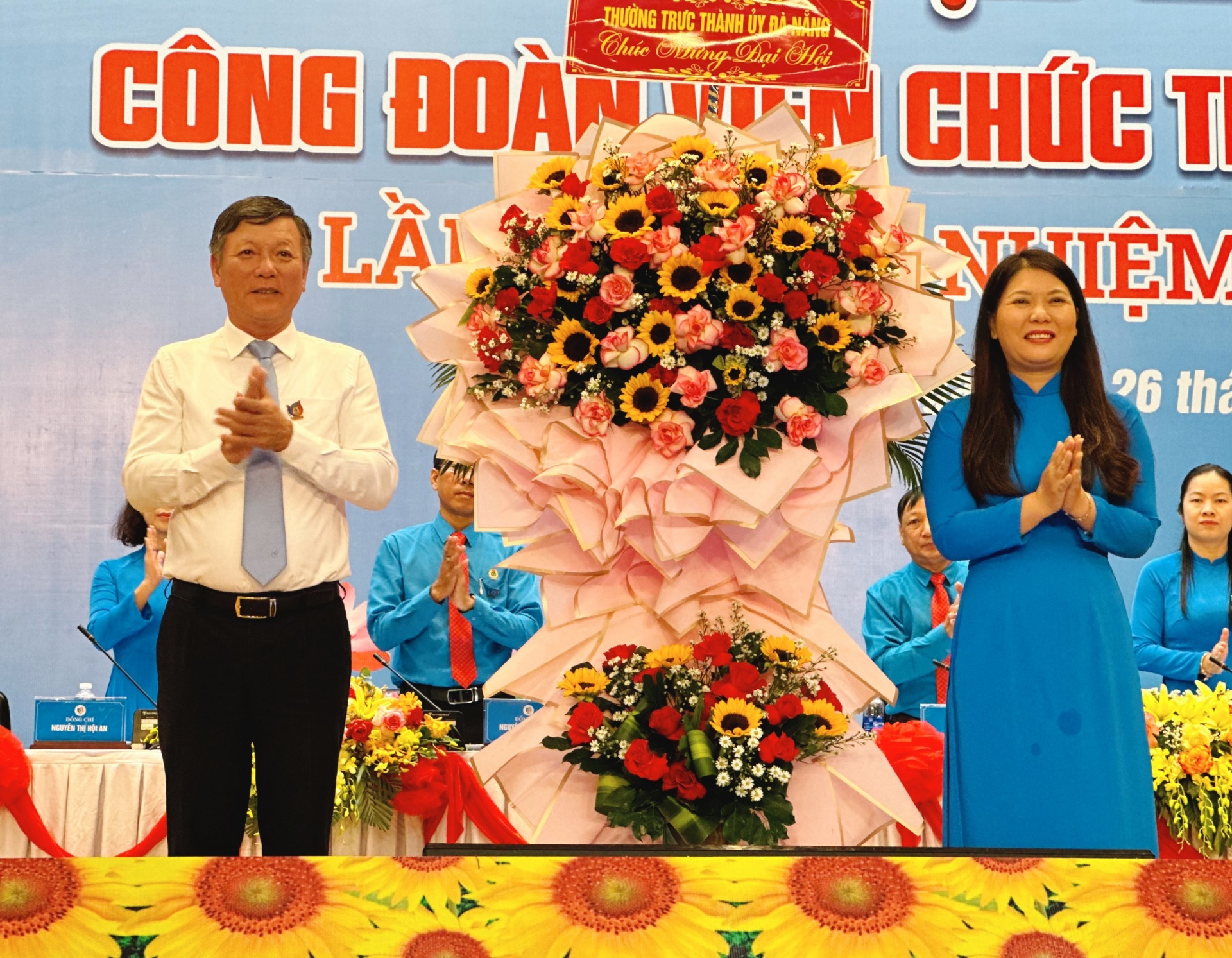 Công đoàn Viên chức thành phố Đà Nẵng ghi dấu ấn với nhiều kết quả nổi bật Công đoàn Viên chức thành phố Đà Nẵng ghi dấu ấn với nhiều kết quả nổi bật