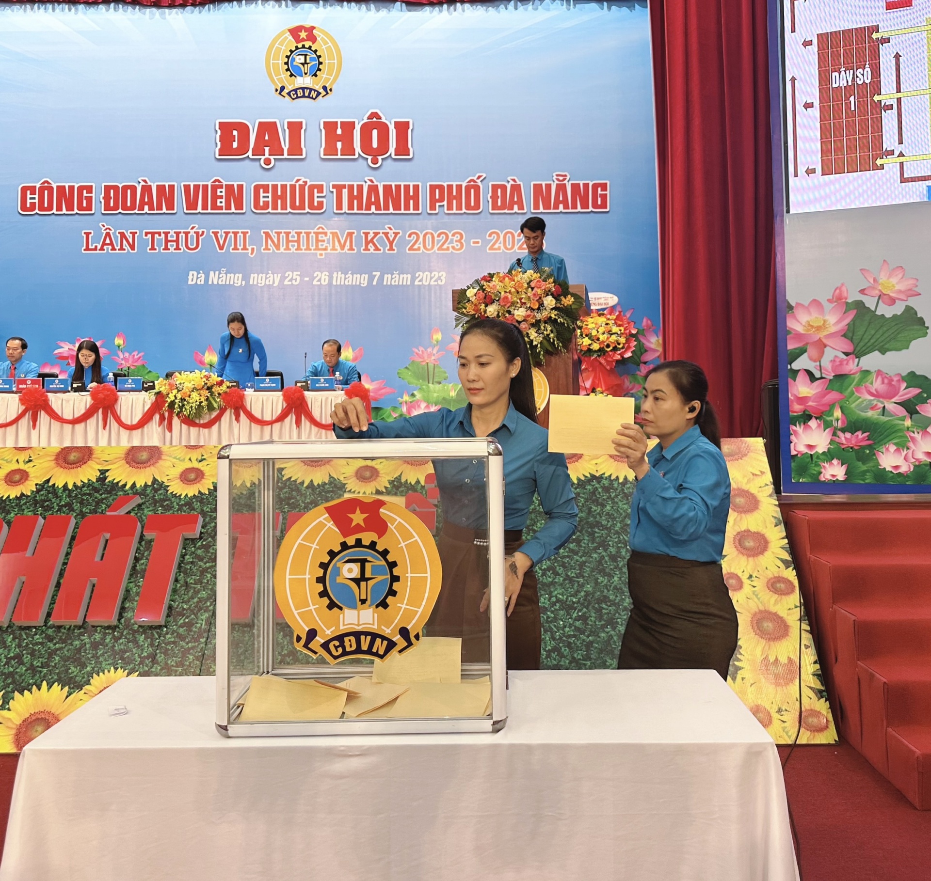 Công đoàn Viên chức thành phố Đà Nẵng ghi dấu ấn với nhiều kết quả nổi bật Công đoàn Viên chức thành phố Đà Nẵng ghi dấu ấn với nhiều kết quả nổi bật