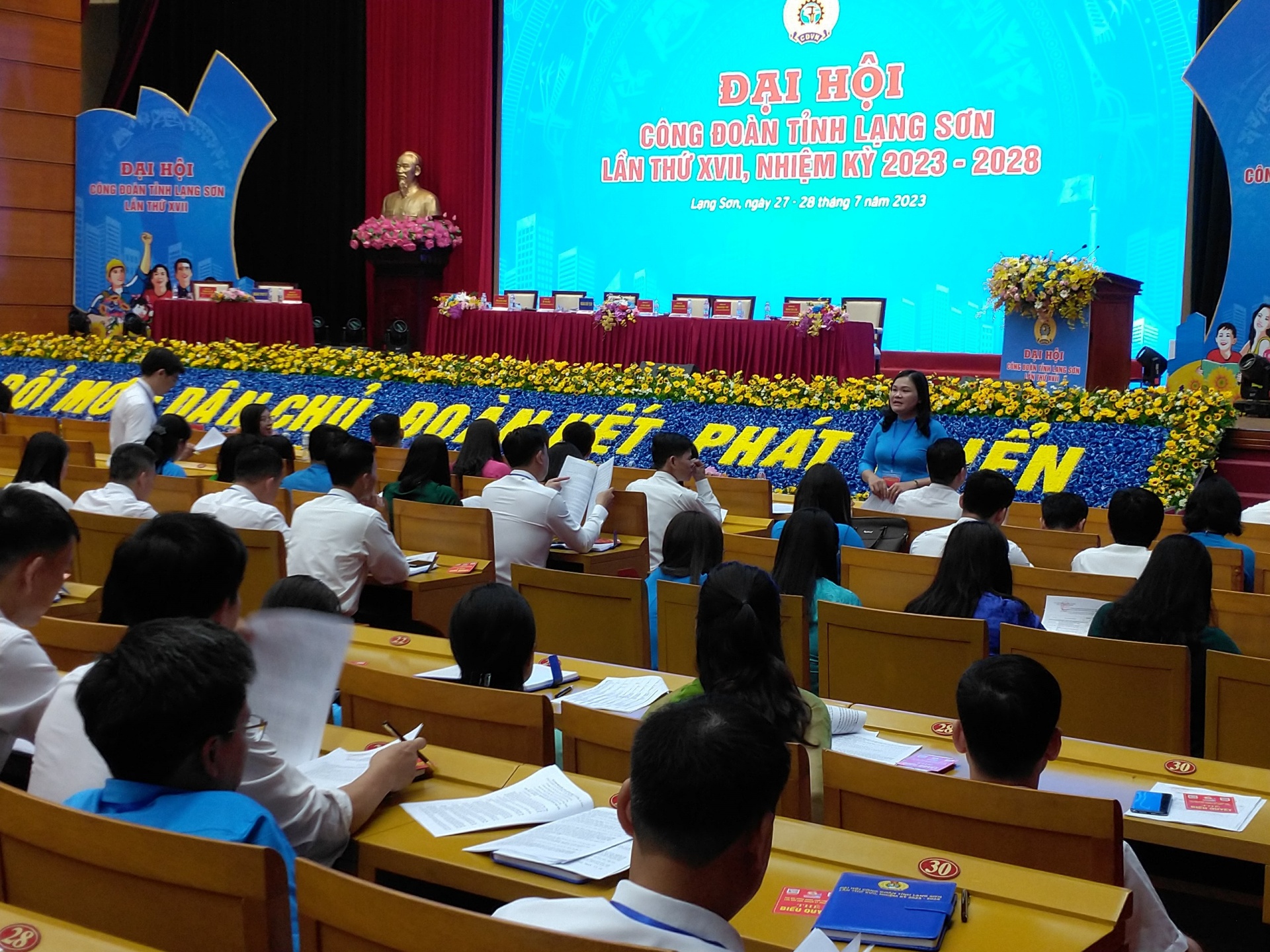Xác định nội dung trọng tâm để tập trung chỉ đạo, đề ra giải pháp thực hiện