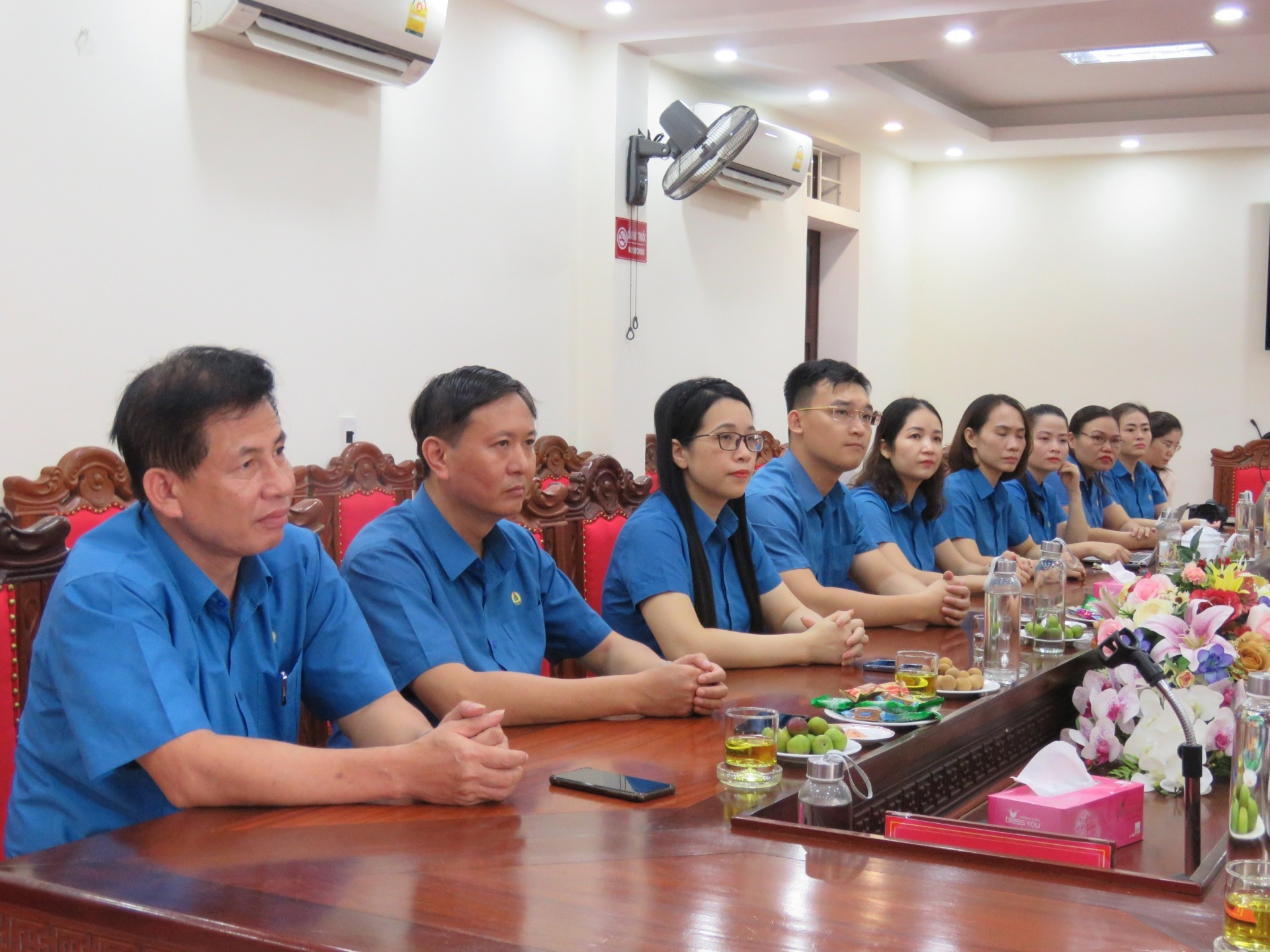 Lãnh đạo tỉnh chúc mừng tổ chức Công đoàn nhân kỷ niệm ngày thành lập Lãnh đạo tỉnh Hà Tĩnh chúc mừng ngày thành lập tổ chức Công đoàn