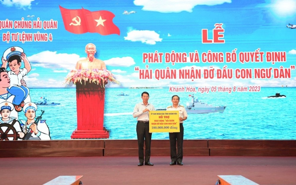 Bộ đội Hải quân: Nhận đỡ đầu con ngư dân 4 tỉnh ven biển miền Trung