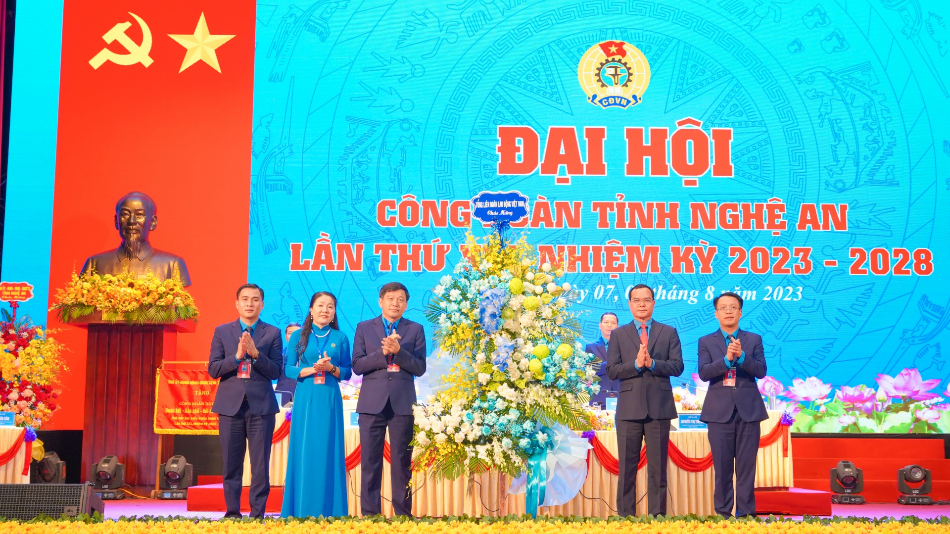 Đại hội Công đoàn tỉnh Nghệ An lần thứ XIX: Trang trọng, đổi mới, ấn tượng