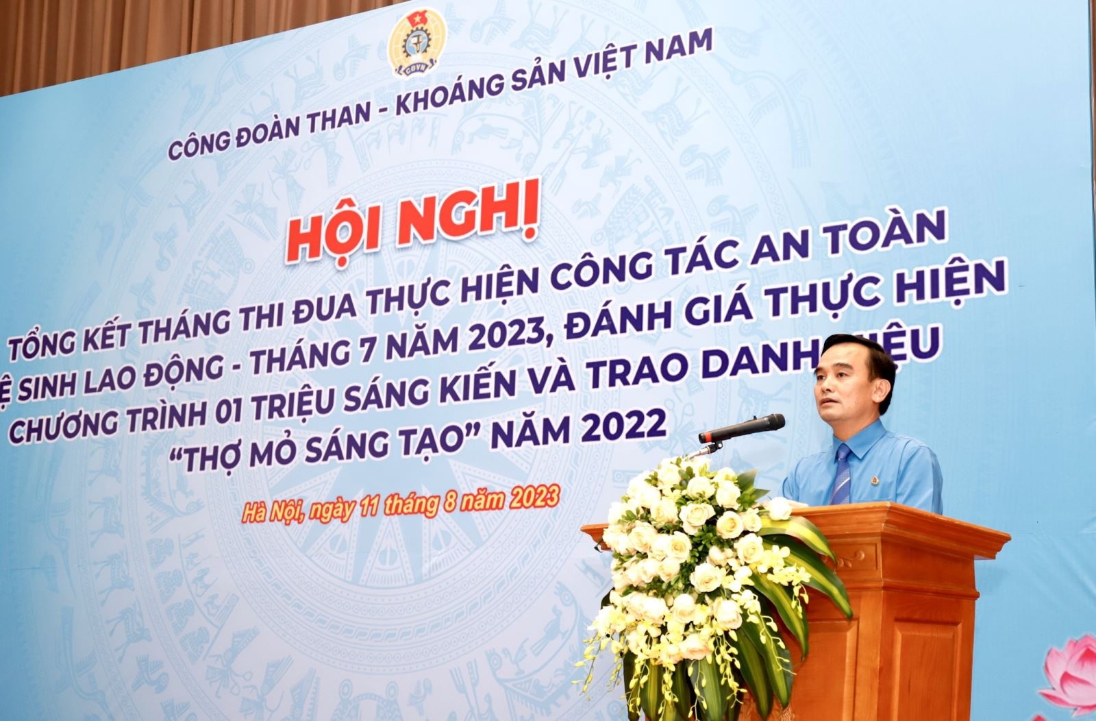 Công đoàn TKV tuyên dương các tập thể, cá nhân xuất sắc tiêu biểu Công đoàn TKV tuyên dương các tập thể, cá nhân xuất sắc tiêu biểu