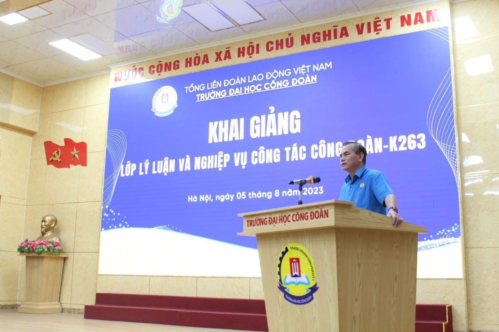 TS Nguyễn Đức Tĩnh: “Tôi tự hào là cán bộ công đoàn” TS Nguyễn Đức Tĩnh: “Tôi tự hào là cán bộ công đoàn”