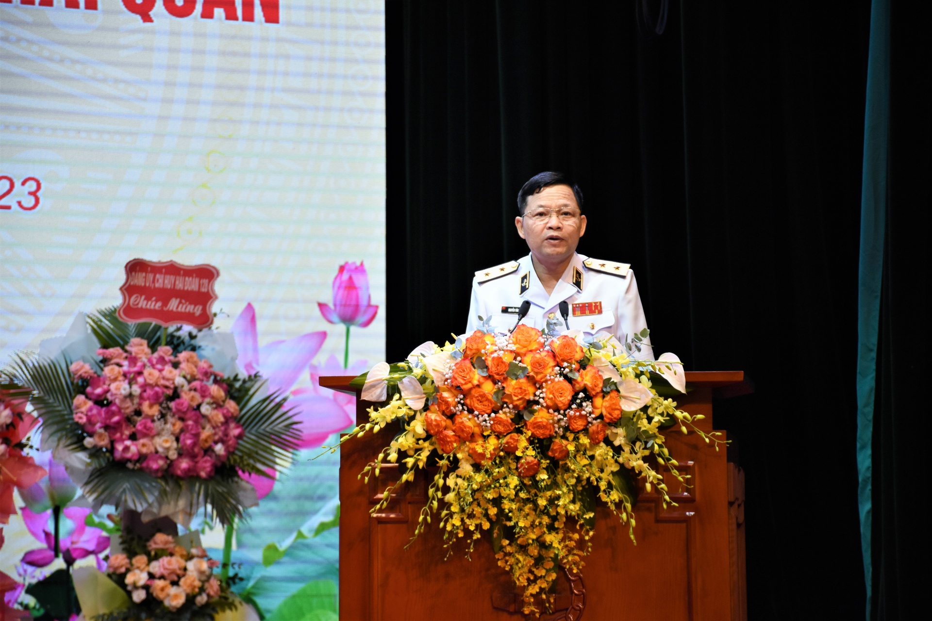 Quyết tâm đổi mới, phát triển toàn diện, không để bị bất ngờ từ hướng biển Quyết tâm đổi mới, phát triển toàn diện, không để bị bất ngờ từ hướng biển