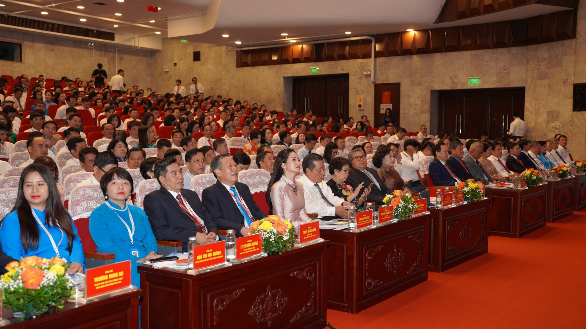NHỮNG BƯỚC TIẾN ĐƯỢC KỲ VỌNG TRONG NHIỆM KỲ MỚI NHỮNG BƯỚC TIẾN ĐƯỢC KỲ VỌNG TRONG NHIỆM KỲ MỚI