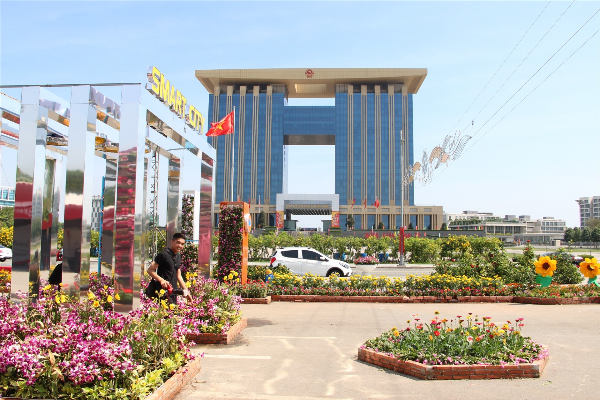 Bình Dương nỗ lực phát triển toàn diện mang lại cuộc sống xanh cho người dân Bình Dương nỗ lực phát triển toàn diện mang lại cuộc sống xanh cho người dân