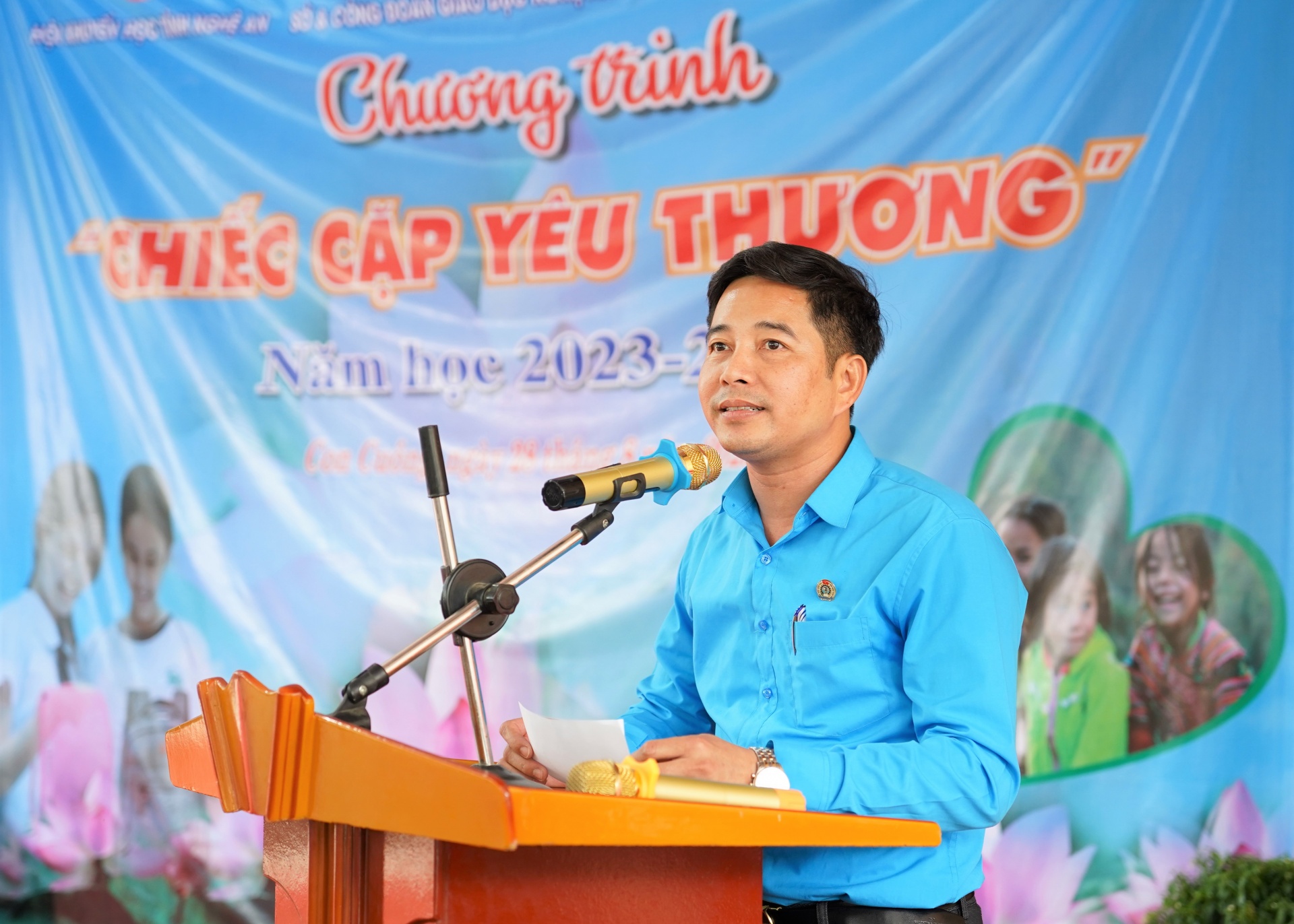 Nghệ An: Chương trình ‘Chiếc cặp yêu thương’ mang niềm vui vào năm học mới Nghệ An: Chương trình ‘Chiếc cặp yêu thương’ mang niềm vui vào năm học mới