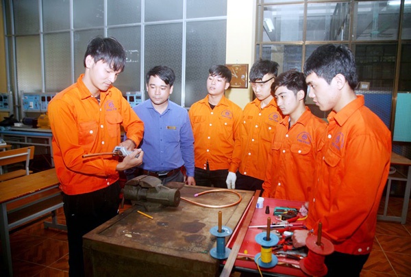 Vĩnh Phúc: Thực hiện các giải pháp đồng bộ nâng cao chất lượng lao động Vĩnh Phúc: Thực hiện các giải pháp đồng bộ nâng cao chất lượng lao động