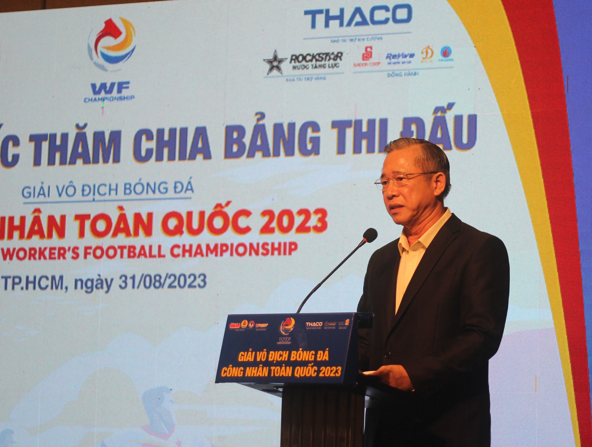 Giải bóng đá quy mô toàn quốc dành cho công nhân lao động lần đầu tiên được tổ chức Giải bóng đá quy mô toàn quốc dành cho công nhân lao động lần đầu tiên được tổ chức