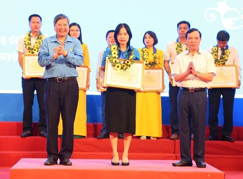 Tiếp tục phát huy tinh thần tiên phong, sáng tạo, cống hiến của CNVCLĐ tỉnh Thanh Hoá