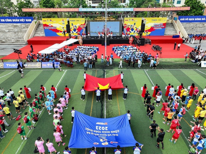Sôi động Lễ khai mạc Giải vô địch Bóng đá Công nhân toàn quốc năm 2023