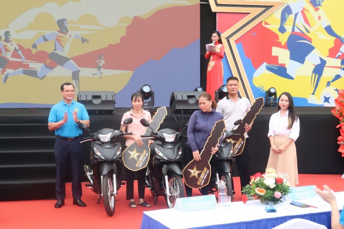 Sôi động Lễ khai mạc Giải vô địch Bóng đá Công nhân toàn quốc năm 2023