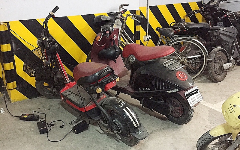 Những lưu ý khi sạc xe máy điện để tránh rủi ro cháy nổ Những lưu ý khi sạc xe máy điện để tránh rủi ro cháy nổ