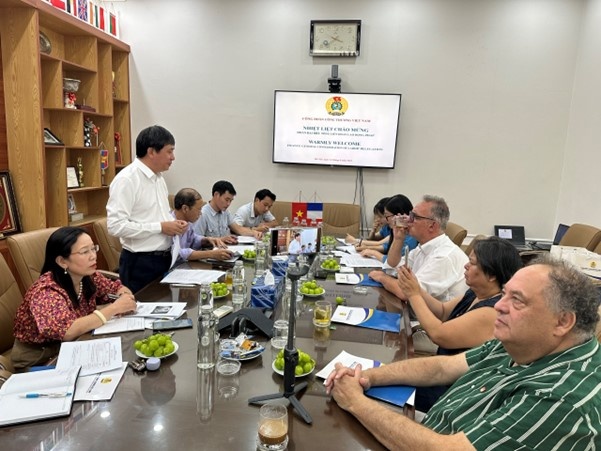 Công đoàn Công thương Việt Nam làm việc với đoàn đại biểu Tổng Liên đoàn Lao động Pháp