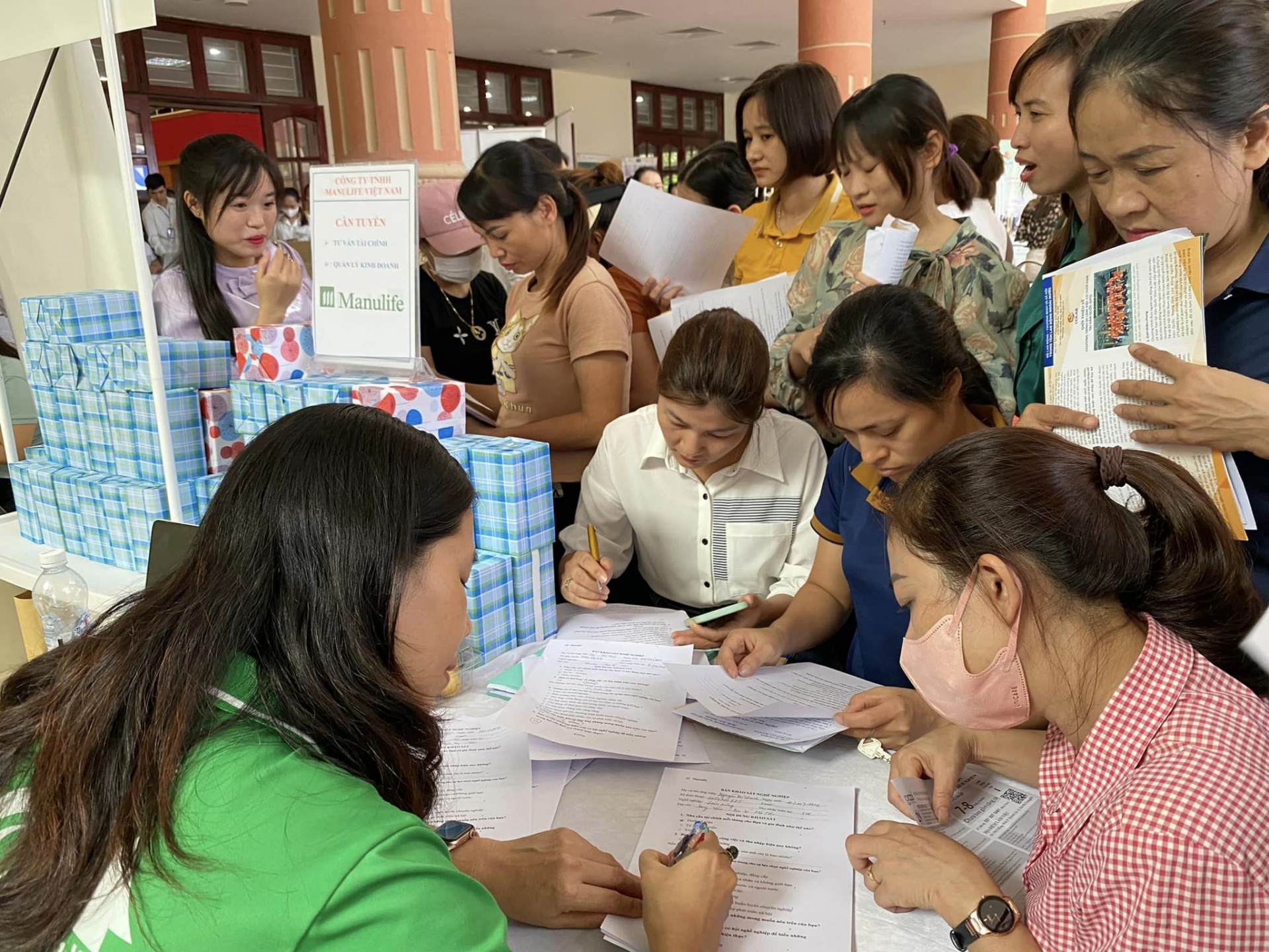 9 tháng đầu năm 2023, thành phố Hà Nội giải quyết việc làm cho 171.228 lao động 9 tháng đầu năm 2023, thành phố Hà Nội giải quyết việc làm cho 171.228 lao động