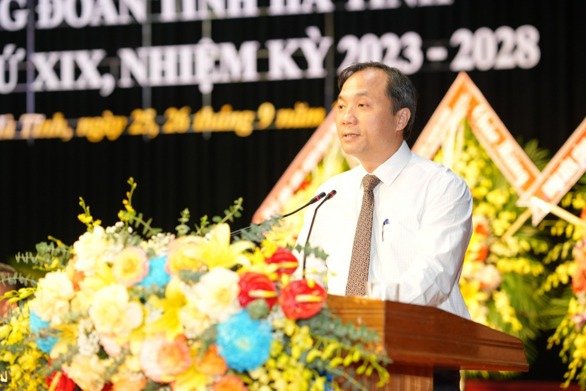 Trang trọng, ấn tượng Đại hội Công đoàn Hà Tĩnh lần thứ XIX, nhiệm kỳ 2023-2028