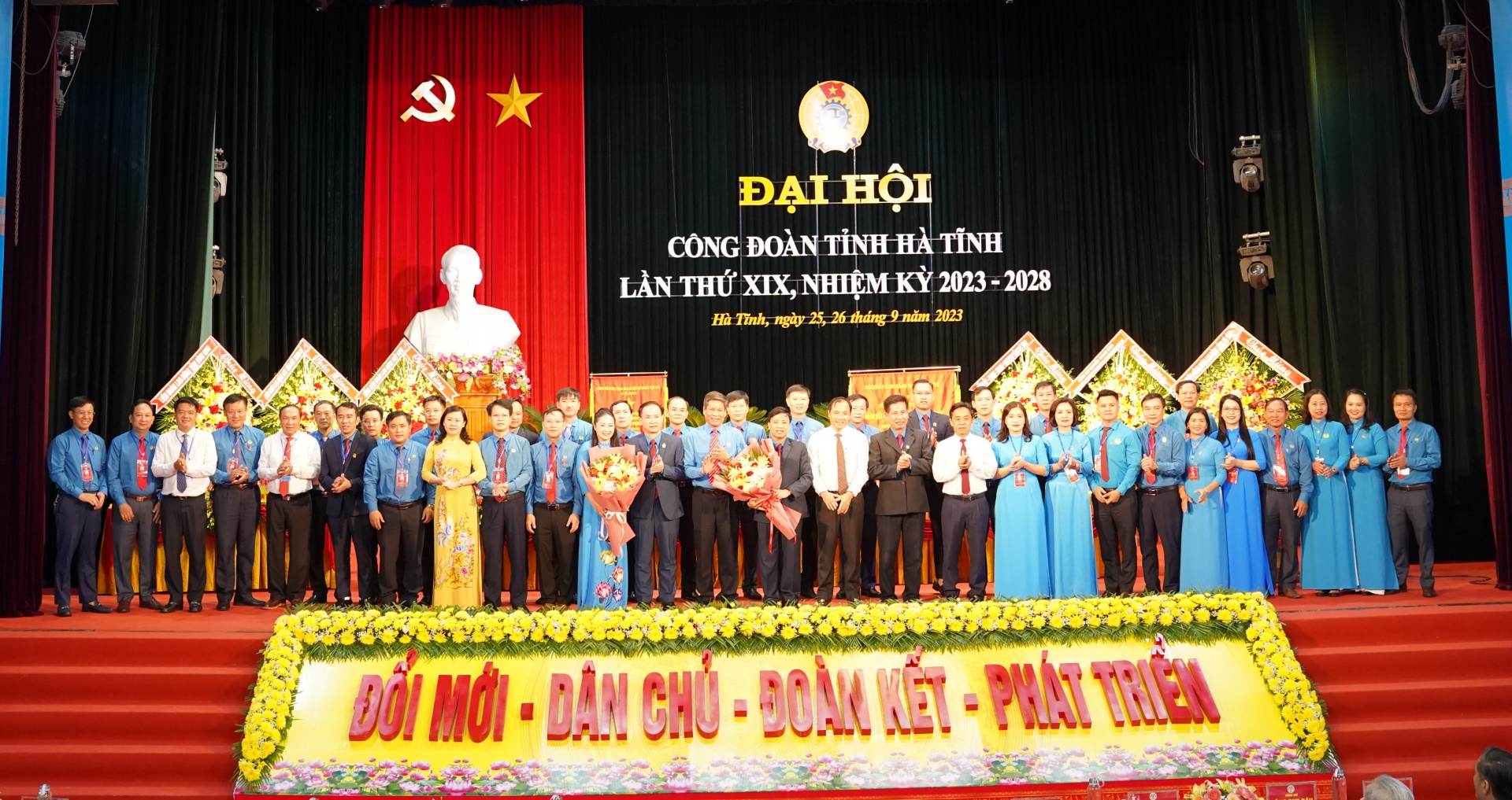 Trang trọng, ấn tượng Đại hội Công đoàn Hà Tĩnh lần thứ XIX, nhiệm kỳ 2023-2028