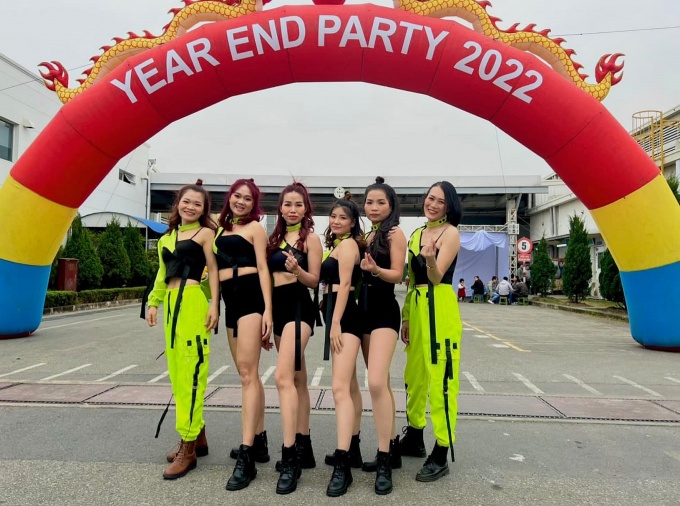 Cuộc sống đa sắc màu của nữ công nhân khu công nghiệp Cuộc sống đa sắc màu của nữ công nhân khu công nghiệp