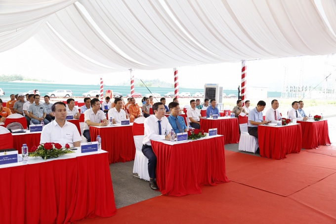 Gắn biển công trình chào mừng Đại hội VI Công đoàn Điện lực Việt Nam Gắn biển công trình chào mừng Đại hội VI Công đoàn Điện lực Việt Nam