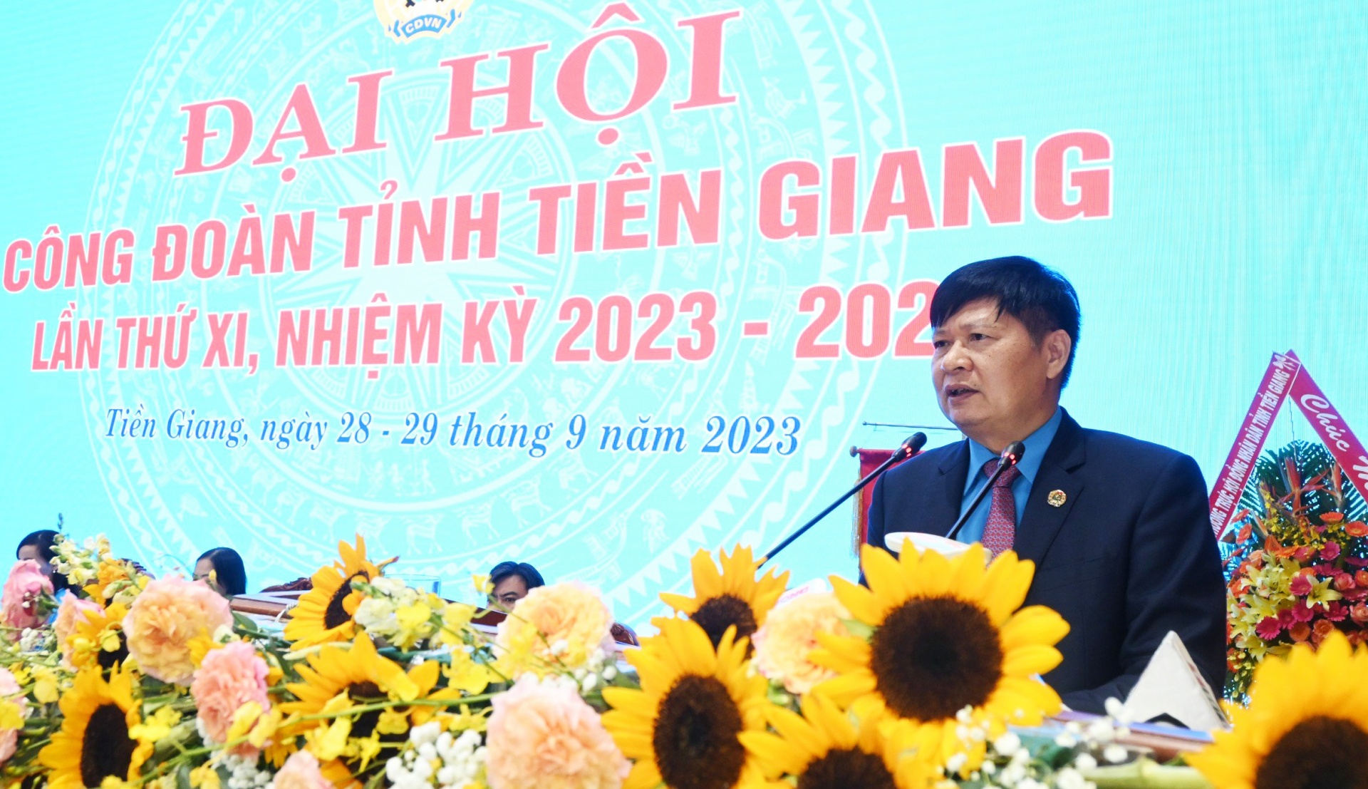 Đồng chí Lê Minh Hùng tái đắc cử Chủ tịch LĐLĐ tỉnh Tiền Giang