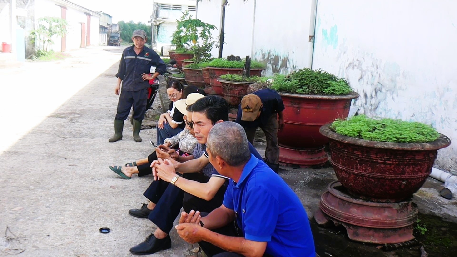 Vì sao Nhà máy xử lý rác ở Huế nợ đóng tiền BHXH triền miên?