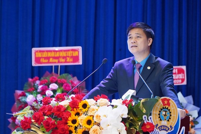 Vượt thách thức, là chỗ dựa vững mạnh cho người lao động