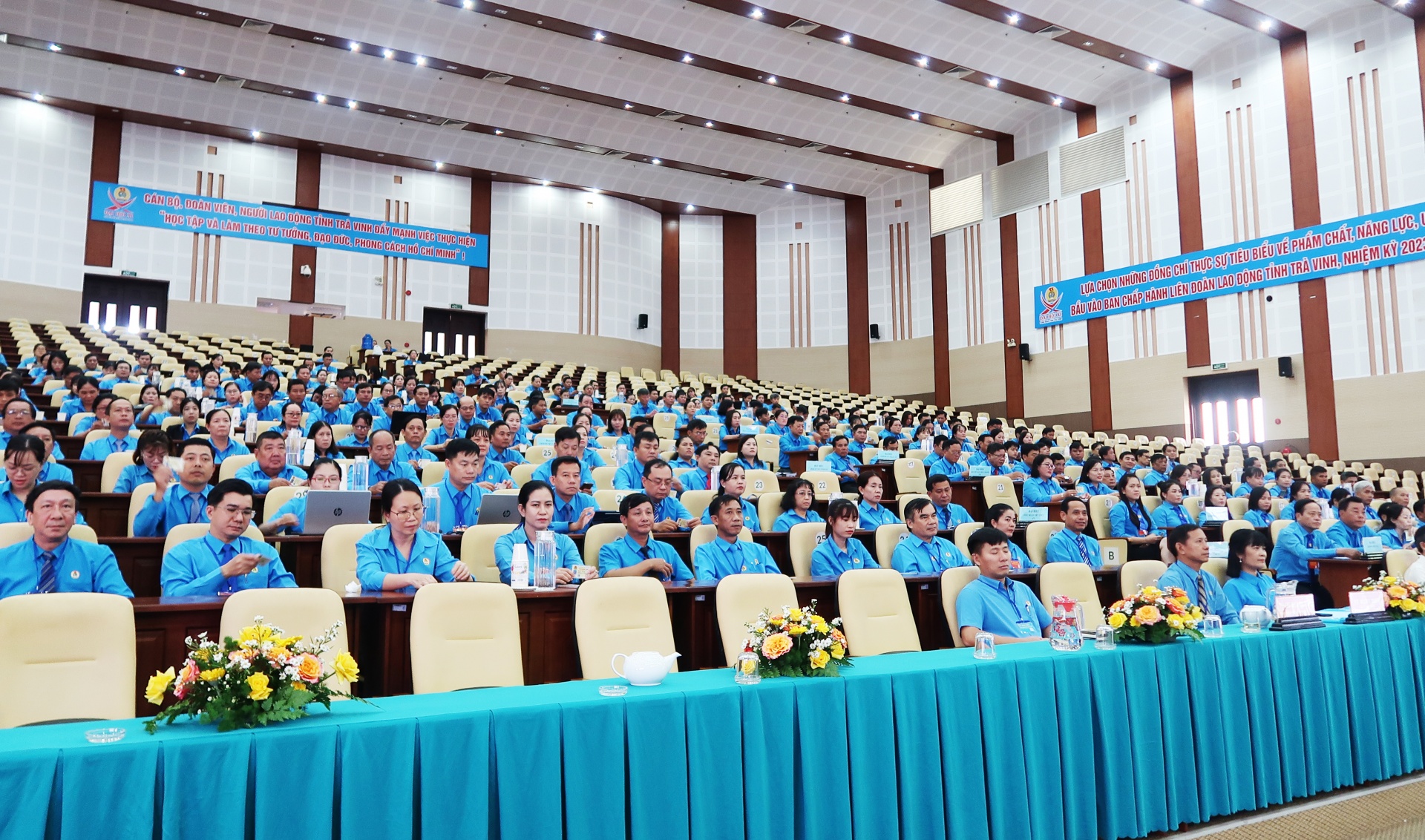 Đồng chí Trần Thị Kim Chung tái đắc cử Chủ tịch LĐLĐ tỉnh Trà Vinh