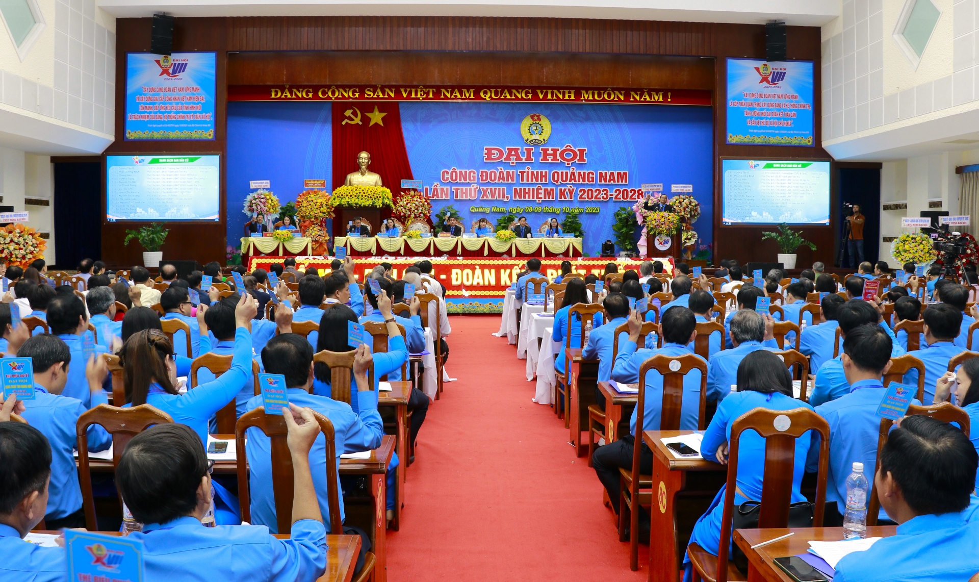 Đồng chí Phan Xuân Quang tái đắc cử Chủ tịch LĐLĐ tỉnh Quảng Nam