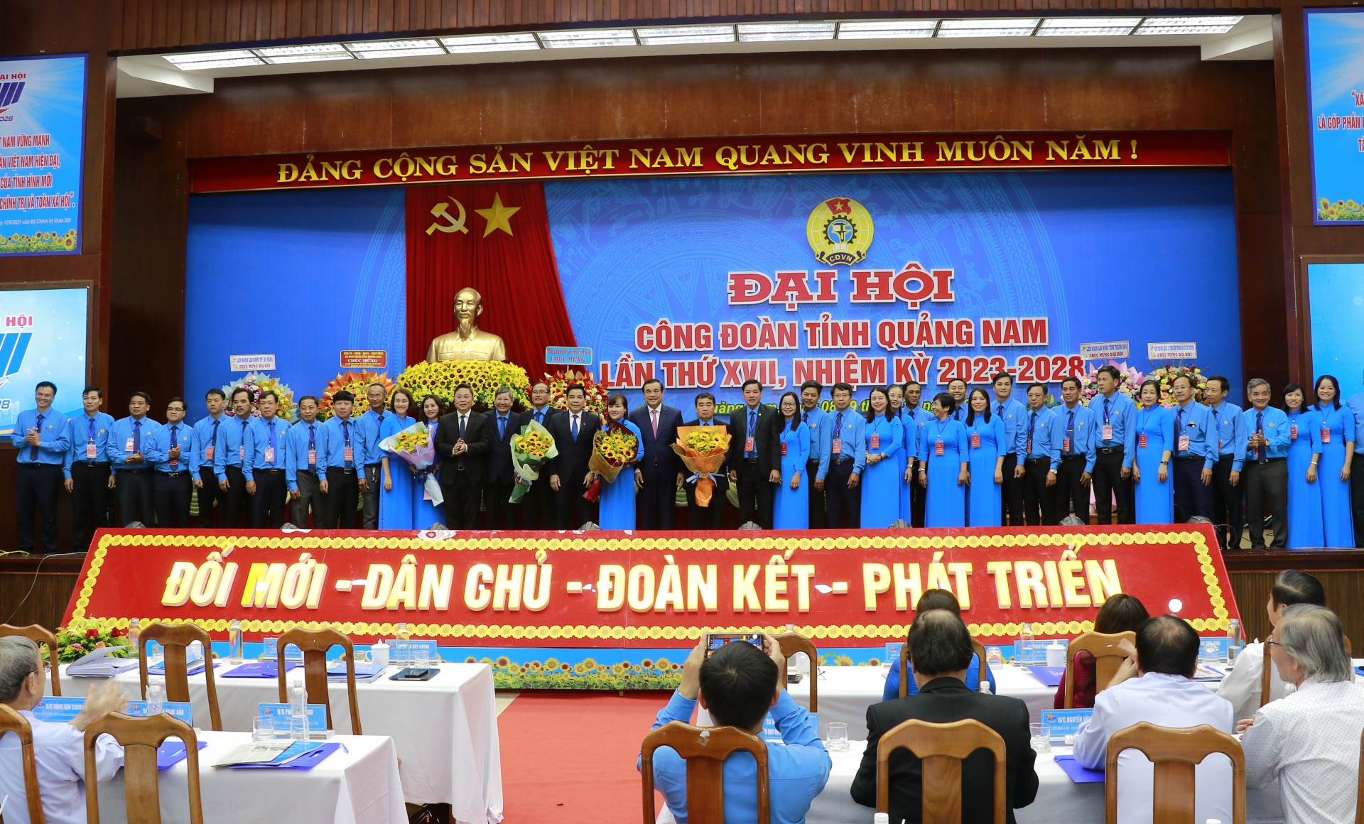Đồng chí Phan Xuân Quang tái đắc cử Chủ tịch LĐLĐ tỉnh Quảng Nam