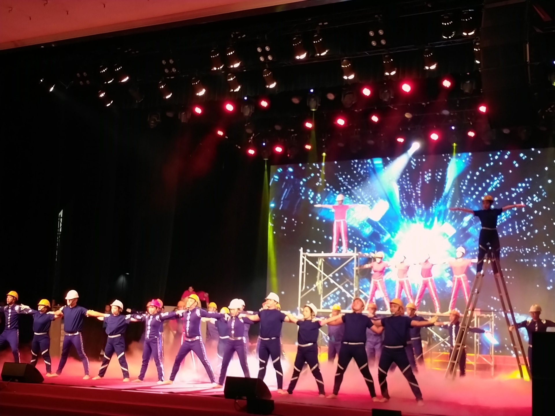 Hội diễn văn nghệ công nhân viên chức Thủ đô: đặc sắc, ấn tượng Hội diễn văn nghệ công nhân viên chức Thủ đô: đặc sắc, ấn tượng